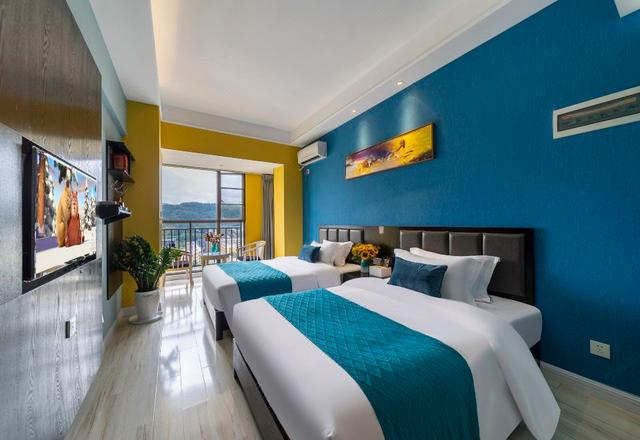 QianchanHOtel(kunmingHighspeedRailwaysouthstatonuniversitytownstore)