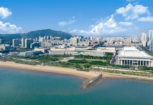 Xiamen International Seaside Hotel (Huandao Road)