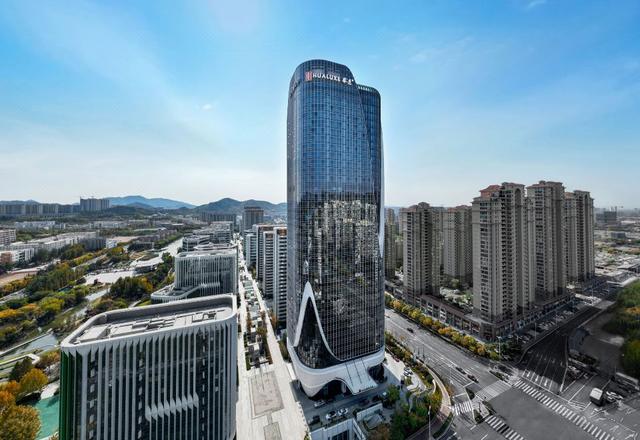 HUALUXE Qingdao Licang