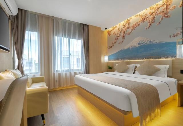 Kejia Hotel (Guilin North High-speed Railway Station)