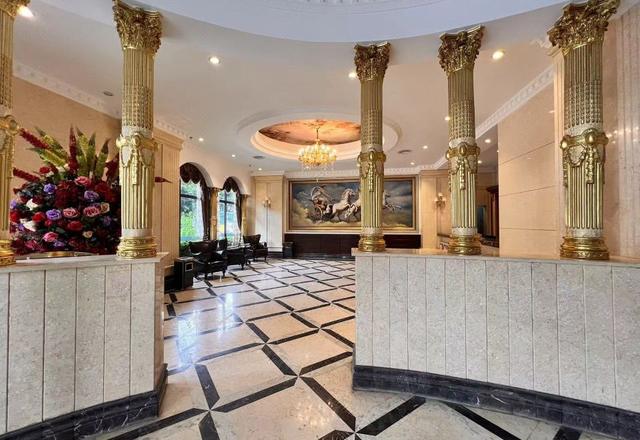 YIXI HOTEL