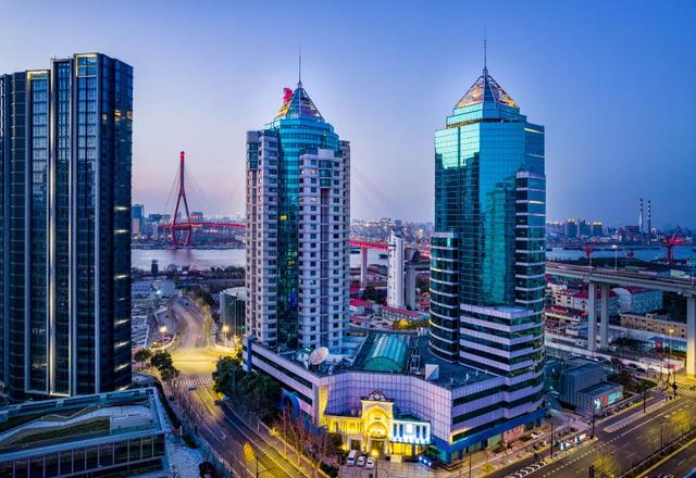Yilong Anyue Hotel (Shanghai Pudong Avenue Xiepu Road Subway Station)
