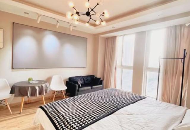 Gaoyou Jingtaiyuan Hotel