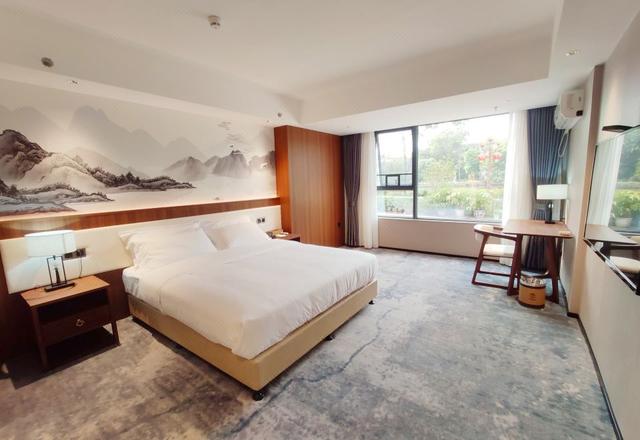 Sea Dragon Hotel