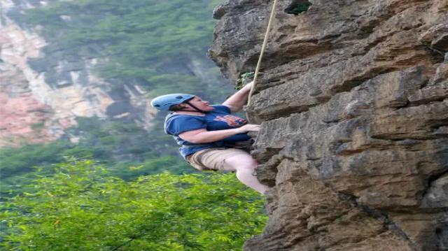 Jinmaoshan Panyan Base