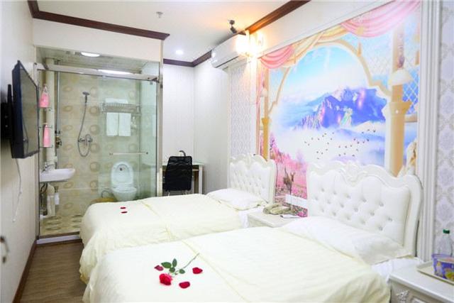 Shenyang Yuyi Theme Hotel