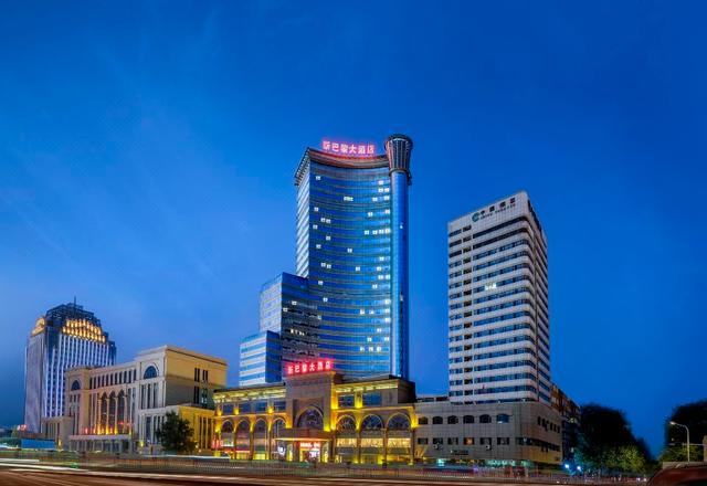 New Paris Hotel