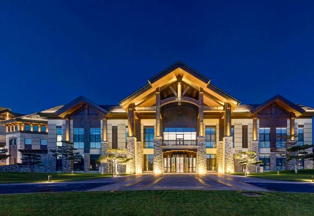 Maple Leaf Village Hot Spring Resort