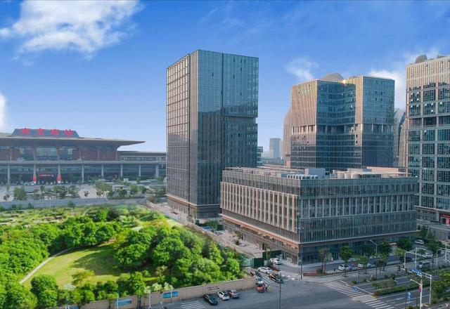 Jinjiang Metropolo Hotel ( NanJing Nan Railway Station Certre)