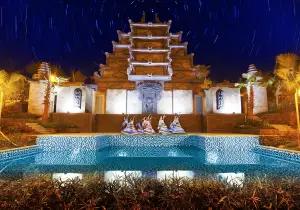 Luoshan Lake Four Seasons Hot Spring Town