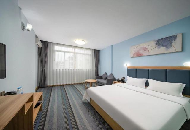 Pai Hotel (Zhuhai Gongbei Port Pedestrian Street)