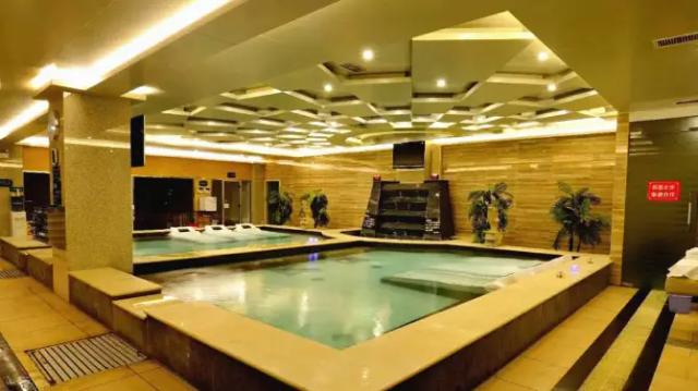 Huayi Hot Spring