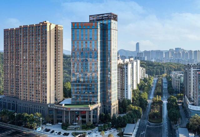 Yannian Yijing Hotel