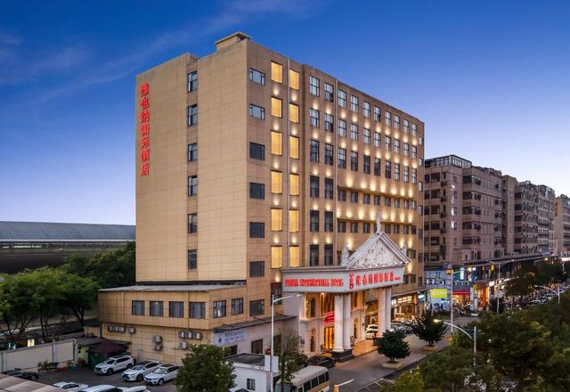 Vienna International Hotel (Shenzhen Airport Hangcheng)