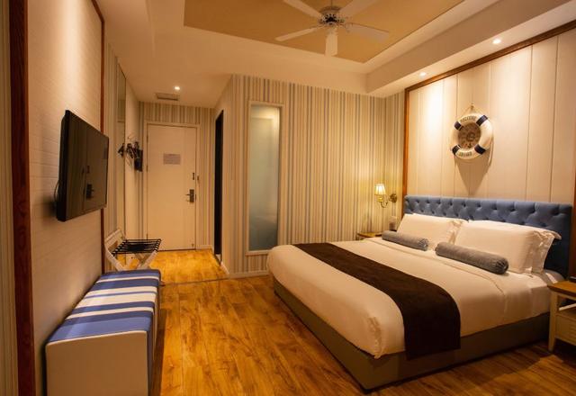 Cloud Collection Hotel (Weihai International Bathing Beach Shandong University)