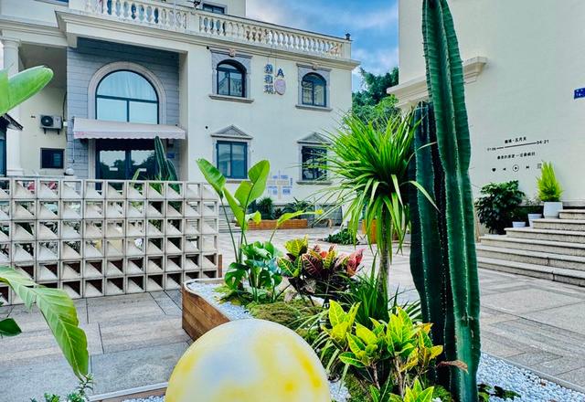 Xinyaqi Sea View Villa