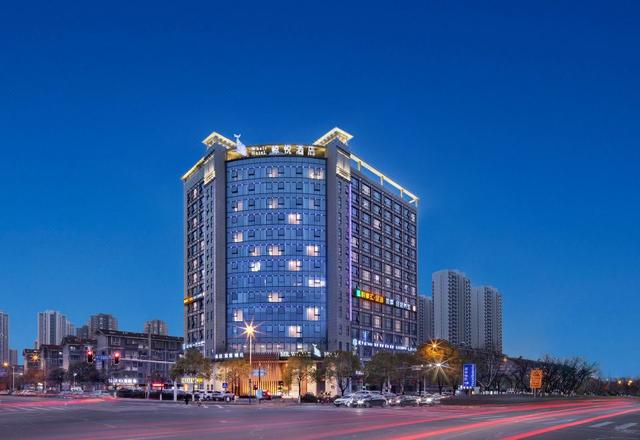 Mr. Whale Hotel