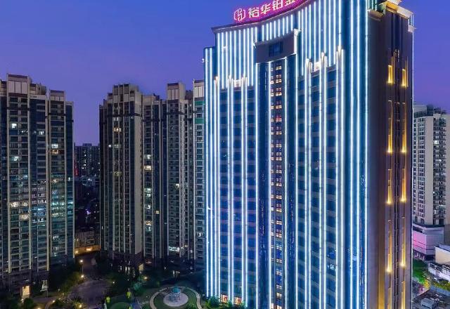 Evwa Platinum Hotel